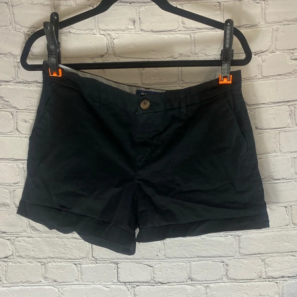 5/$20 Women’s Old Navy Everyday Short Black Measurements in description - Picture 2 of 8